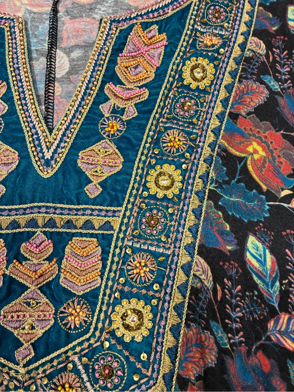 Soft Surroundings Toscana Embroidered Beaded Tunic Top - Picture 3 of 11